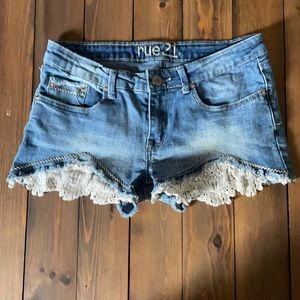 Rue 21 shorts with lace